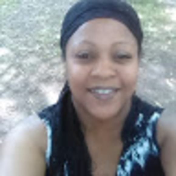 Meet your Posher, Sabrinnea - Picture 1 of 1